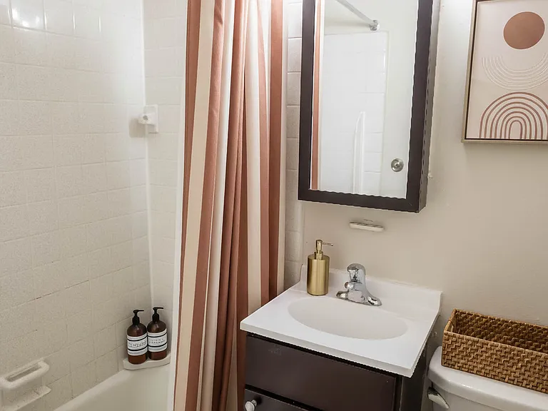 4038 Locust St #3 — Photo 5