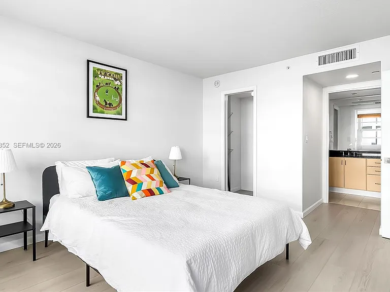 6917 Collins Ave #1106 — Photo 13