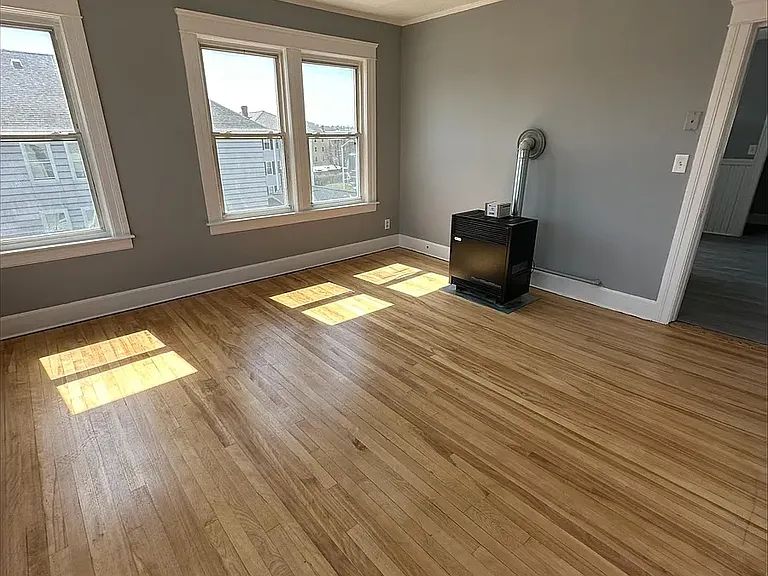 31 Granby Rd #3 — Photo 3