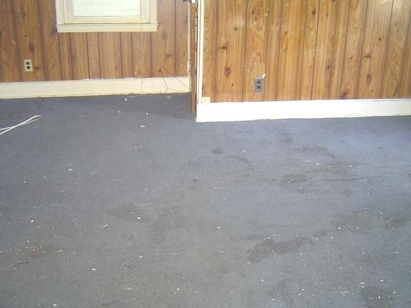 4th image of 54 Leonard Ave
