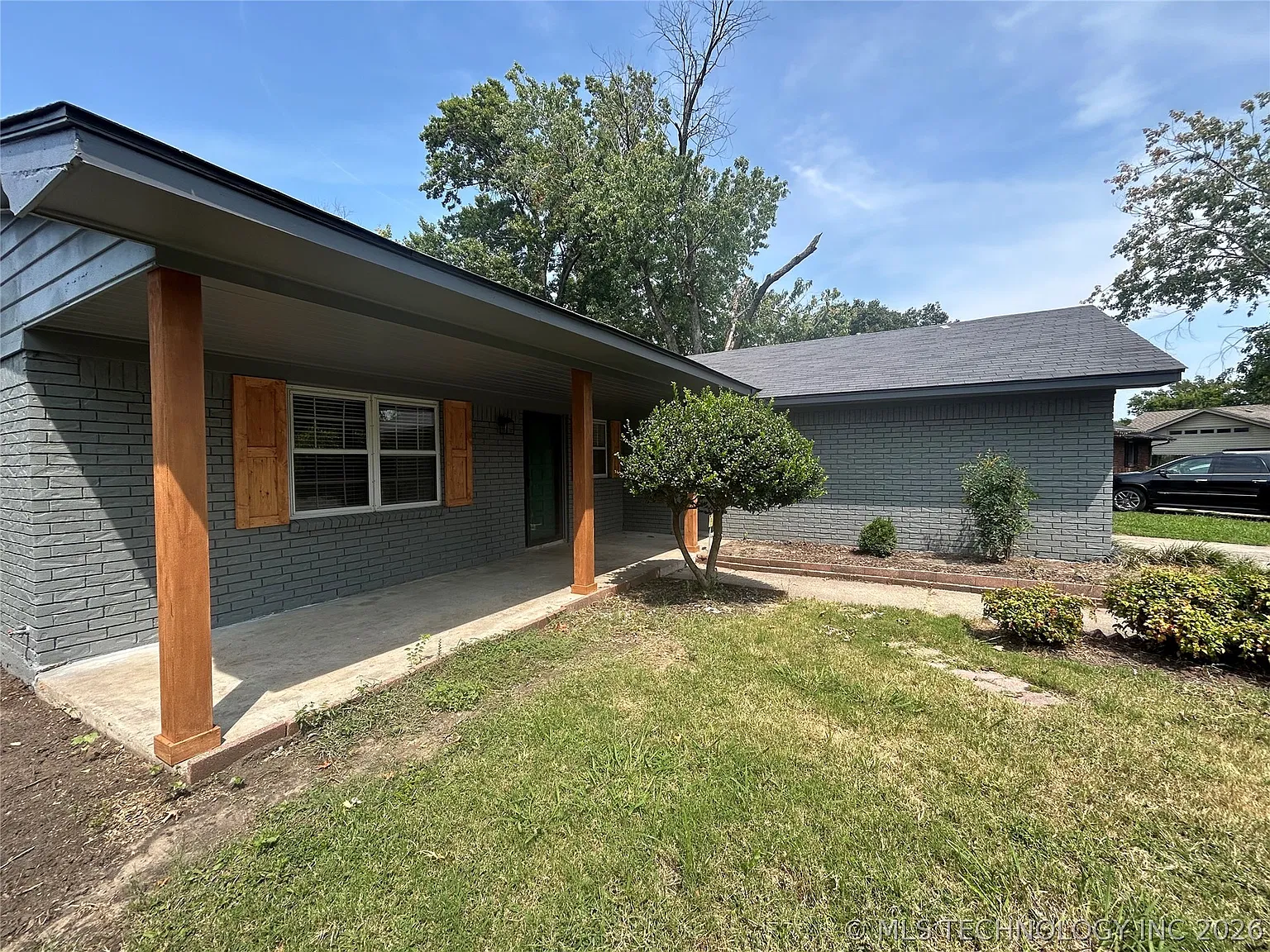 3 bed, 2.0 bath, 2012 sqft, $1,650 — Photo 3
