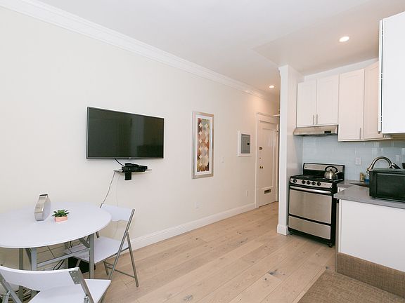 5th image of 733 Bush St #10P