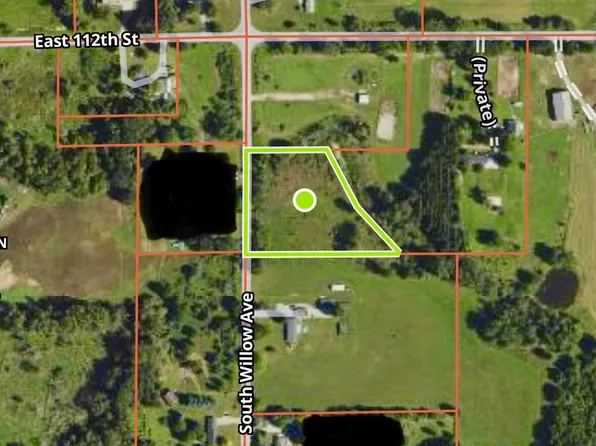 11280 S Willow Ave, Grant, MI 49327
