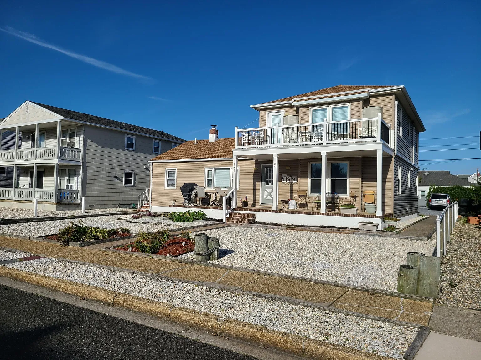 2 bed, 750 sqft, $1,400 — Photo 3