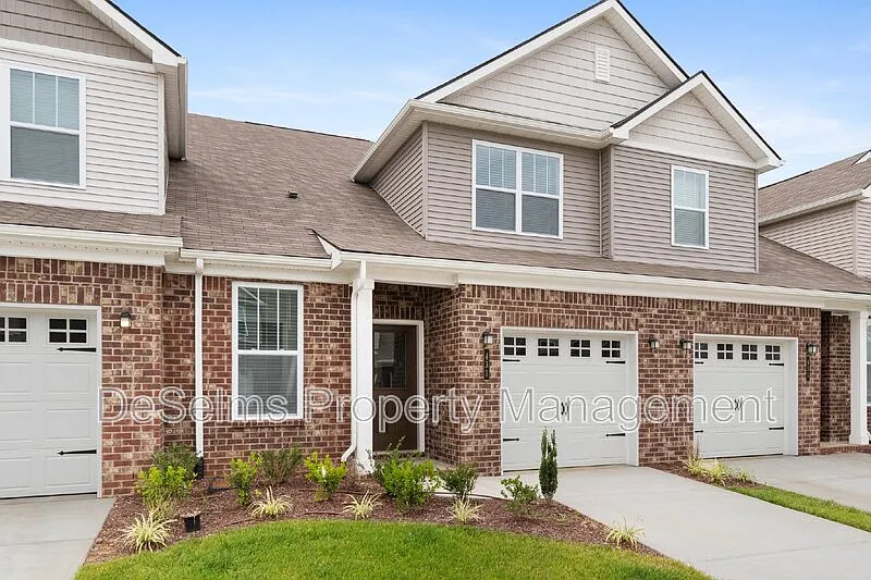 3 bed, 2.5 bath, 1846 sqft, $2,150 — Photo 3