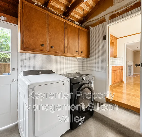 1114 Lynn Way — Photo 18