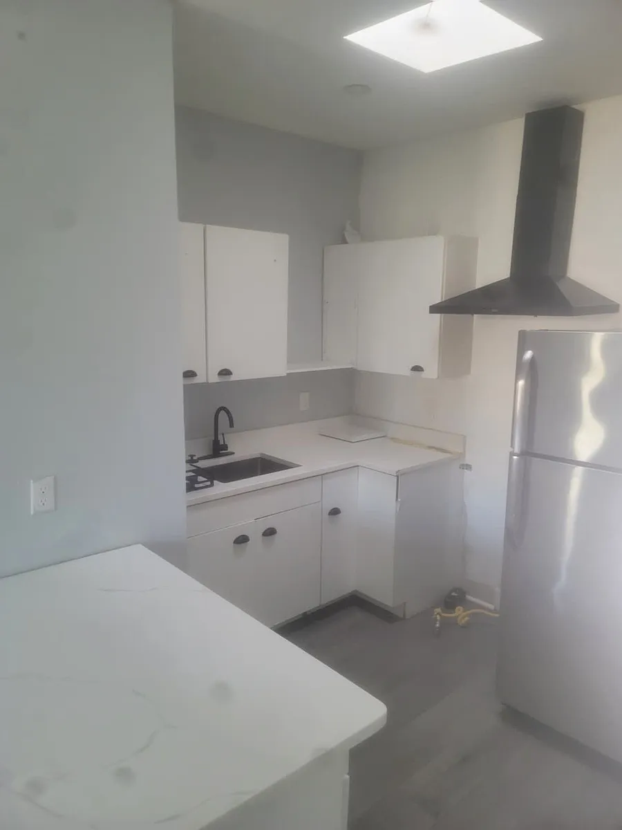 Building Photo - 608 N Carrollton Ave #3