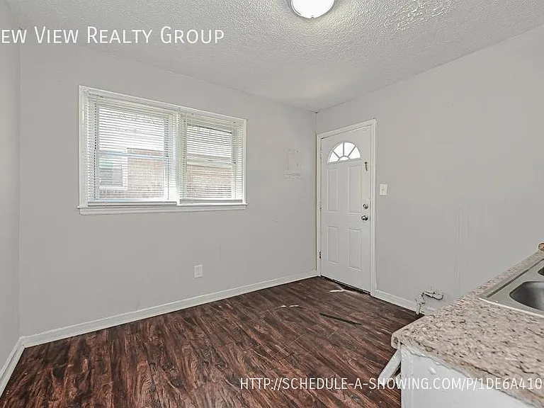 1900 Lasalle St #2 — Photo 11