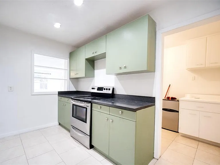 2317 Harris St — Photo 23