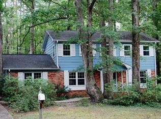 305 Yorktown Dr, Chapel Hill, NC 27516