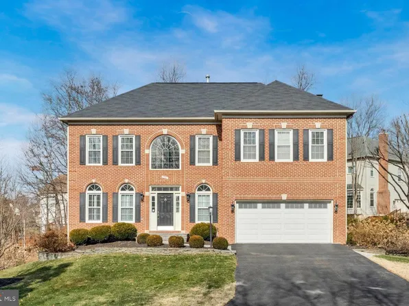 8967 Scott St, Springfield, VA 22153