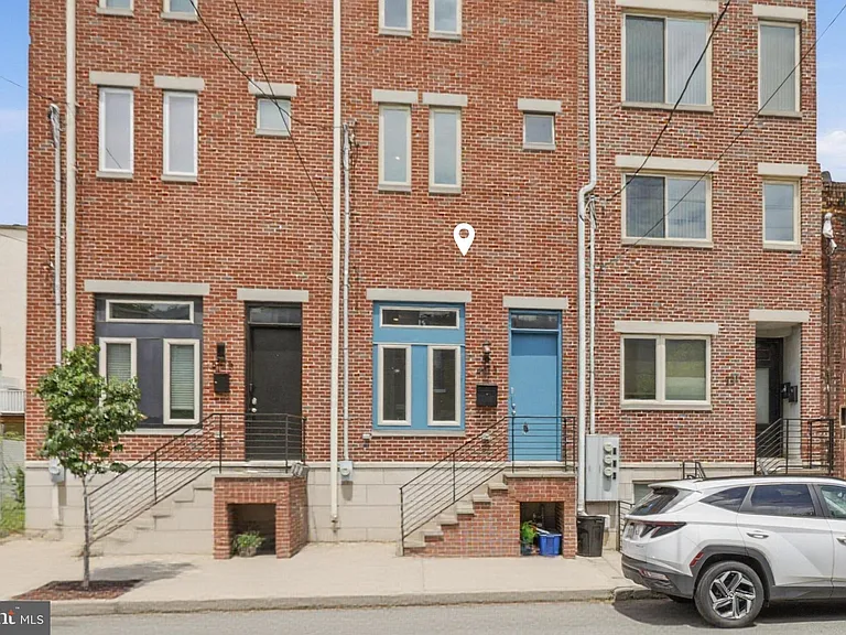2313 Ellsworth St — Photo 2