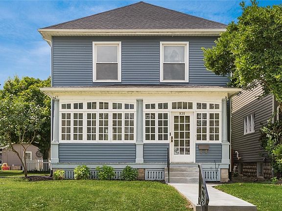 3rd image of 930 Forest Ave