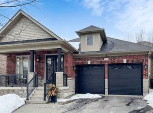 492 Kwapis Blvd, Newmarket, ON