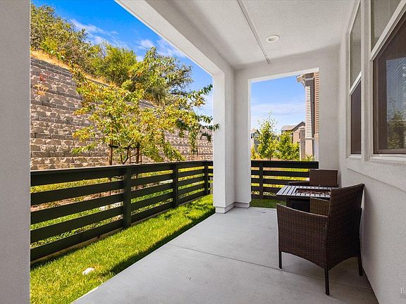 4th image of 649 Semillon Lane