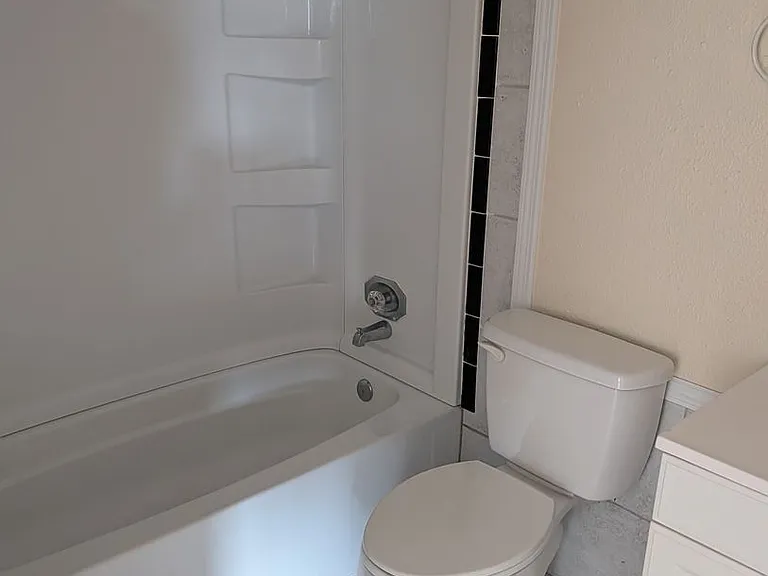 1382 Birkdale Dr — Photo 6