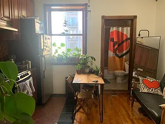 Rented by Apple Exclusive Realty Inc