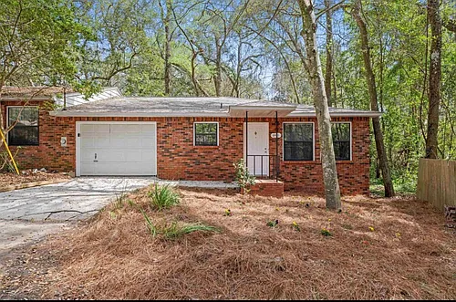 1463 Fisher Ln Photo 1