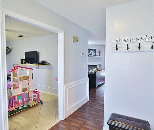 4th image of 120 E Xanthisma Ave