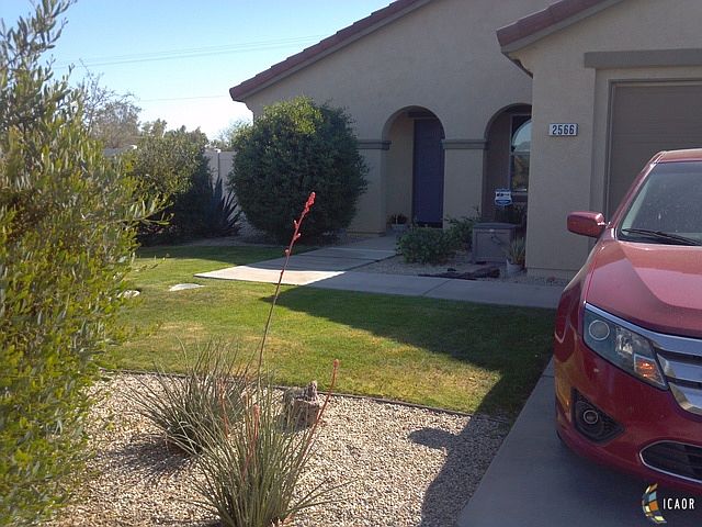 2nd image of 2566 Vista Del Mar Ln