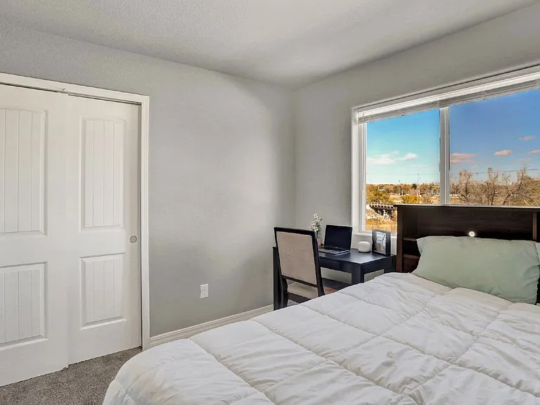 10659 Traders Pkwy — Photo 21