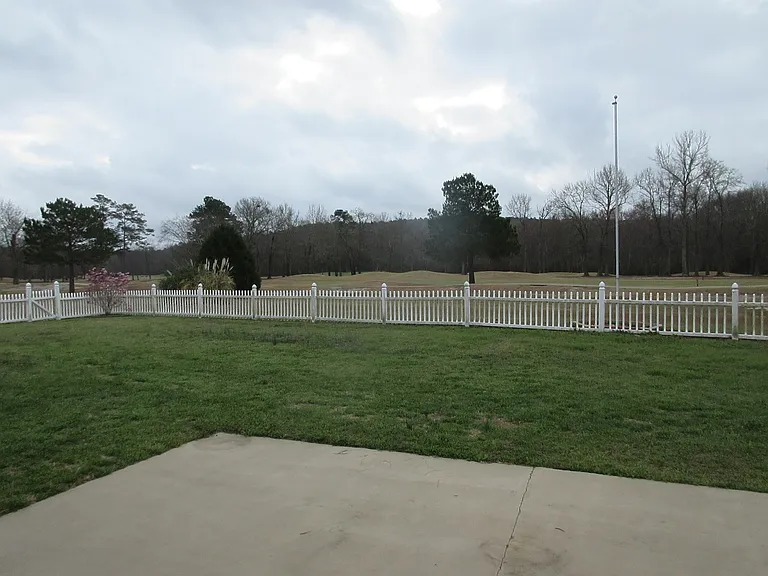6770 Jj Roberts Dr — Photo 2