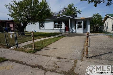 1st image of 2619 Rawhide Ln