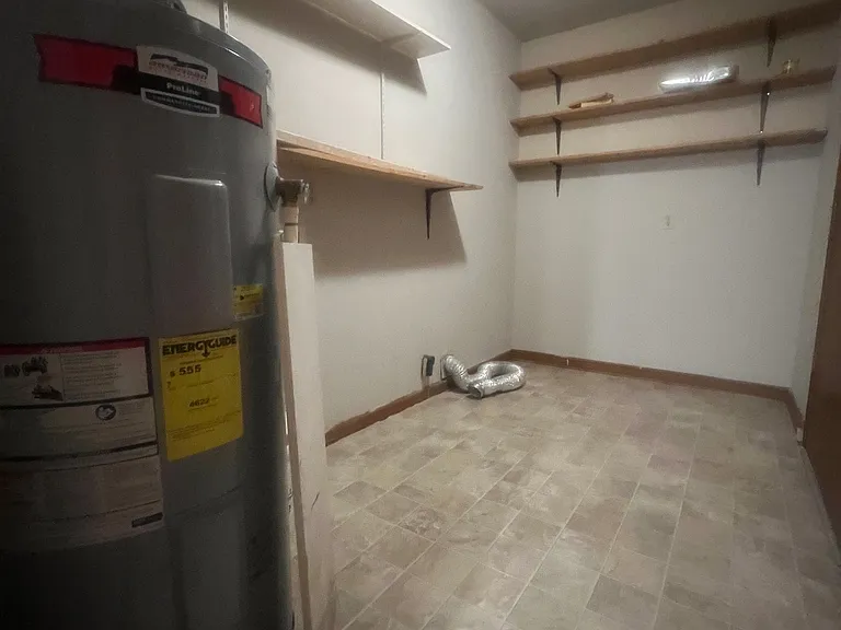 513 Pitt Moore Rd — Photo 6
