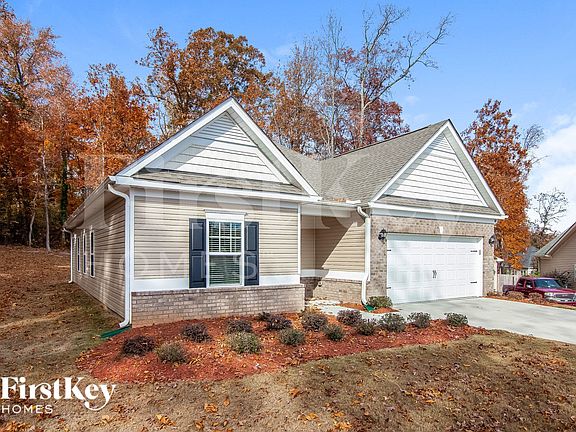 2nd image of 2133 London Ln