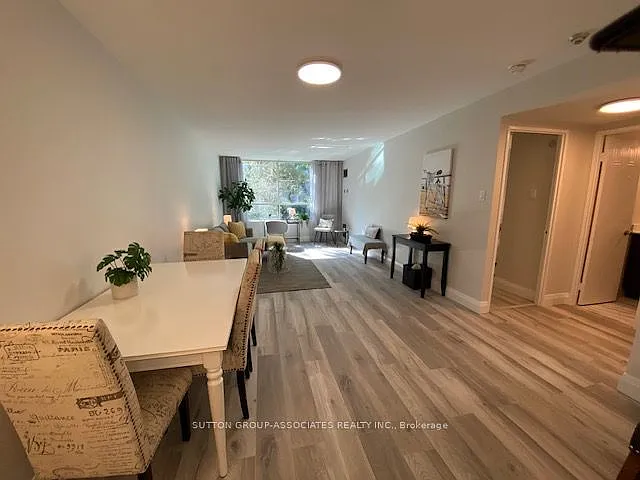 95 Prince Arthur Ave #327 — Photo 4