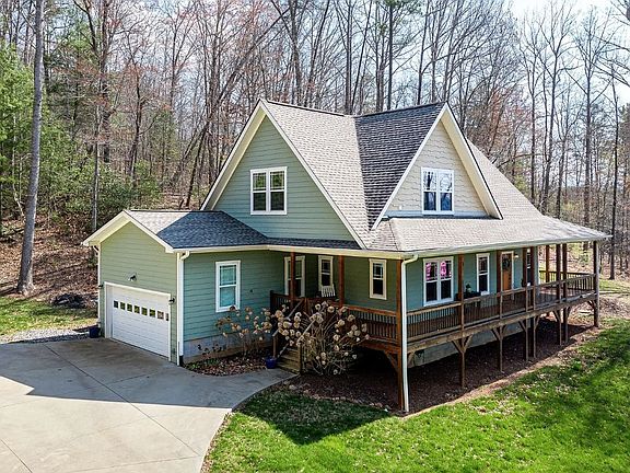 3rd image of 149 Kirkwood Dr