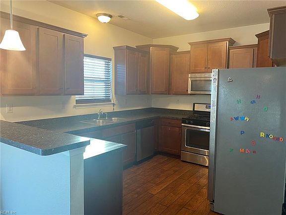 4th image of 311 Poplar Ave