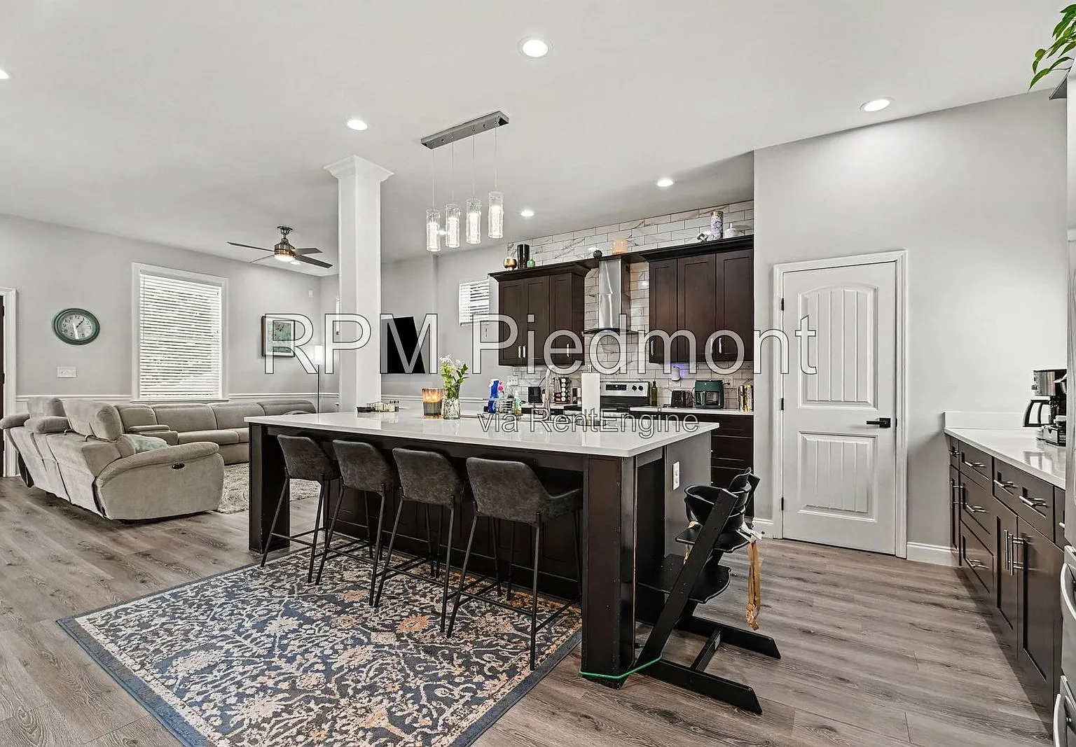 4 bed, 3.5 bath, 2375 sqft, $2,800 — Photo 3