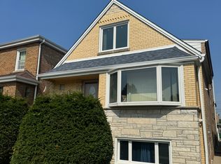 (Undisclosed Address), Berwyn, IL 60402