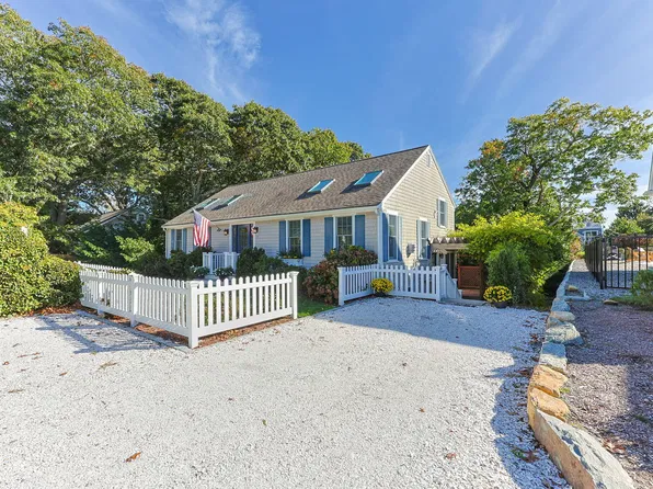13 South Street, Osterville, MA 02655