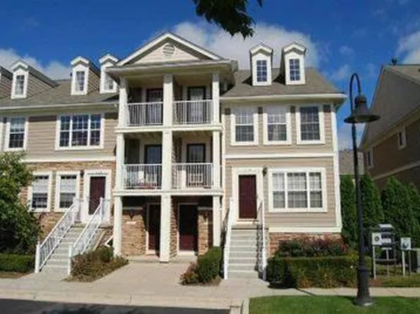1117 Foxboro, Troy, MI