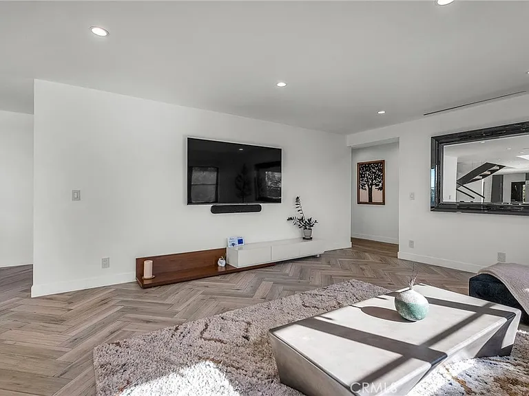 24301 Sylvan Glen Rd — Photo 36