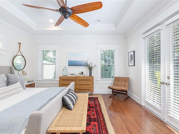 3rd image of 3311 W San Pedro St