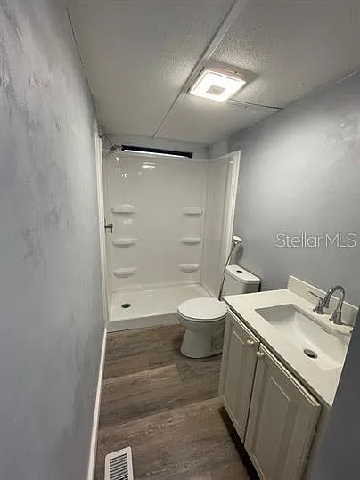 10226 NE 76th Ter — Photo 14