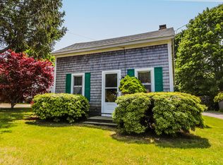 99 Jones Rd, Falmouth, MA 02540