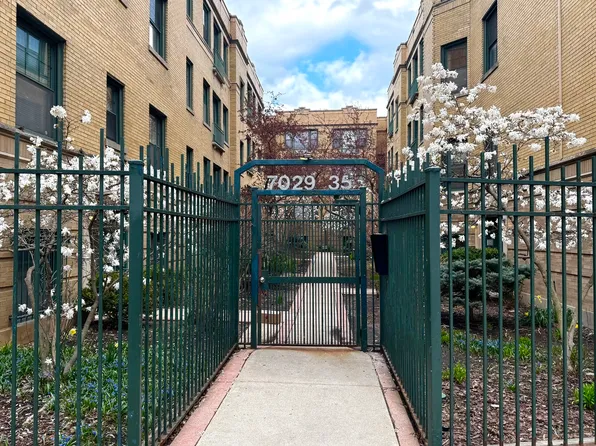 7031 N Sheridan Rd APT 2E, Chicago, IL 60626