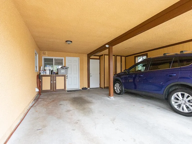 10620 Seaham Cres — Photo 38