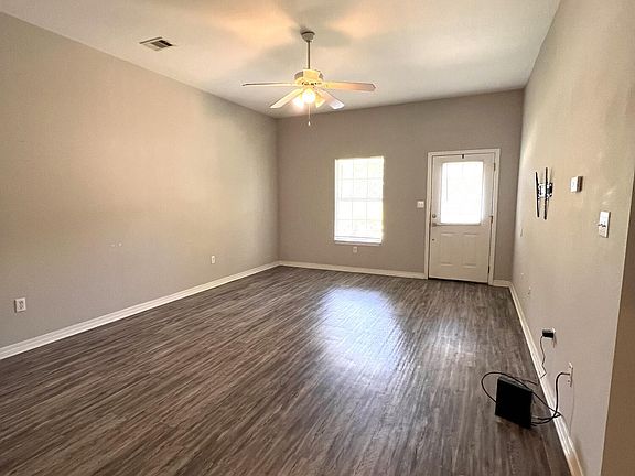 2nd image of 3633 Southward Dr #B