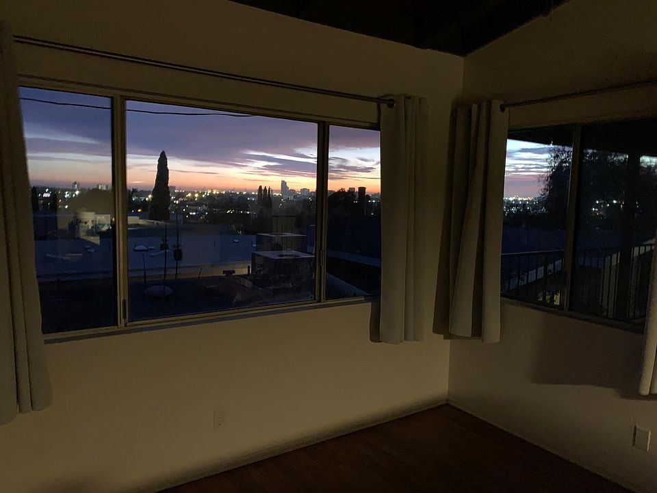 1st image of 2082 Dawson Ave