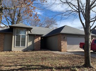 3510 S Ridgecrest Ave, Springfield, MO 65807