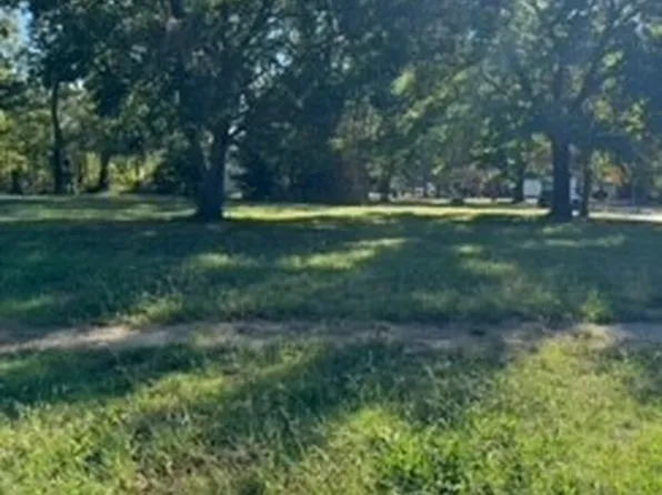 427 W Delaware Ave, Vinita, OK 74301