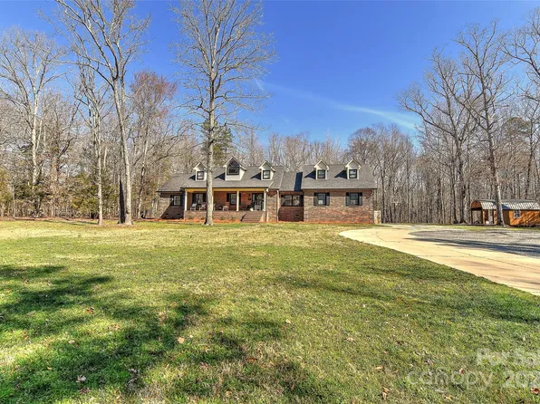 9414 Machado Dr, Indian Trail, NC 28079