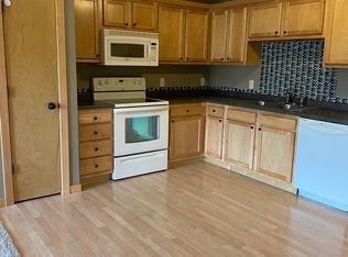 1233 Hidden Ln APT 1, New Richmond, WI 54017