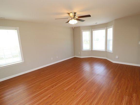3rd image of 120 Downing Bluff Dr