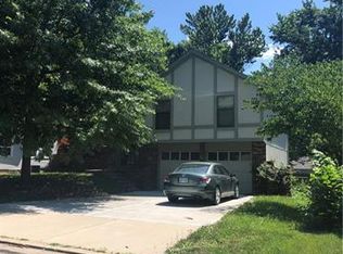 7933 Jarboe St, Kansas City, MO 64114